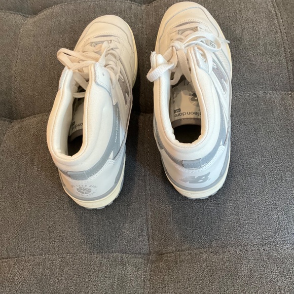 EUC ALD + New Balance 650 White Sneaker Size 10 main image 5